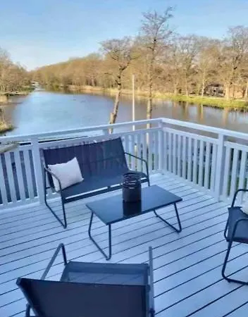 Tonders Bedste Udsigt Et Vaerelse Stue Spisestue Kokken Badevaerelse Appartement Tønder