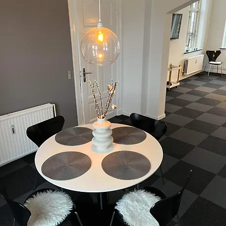 Tonders Bedste Udsigt Et Vaerelse Stue Spisestue Kokken Badevaerelse *